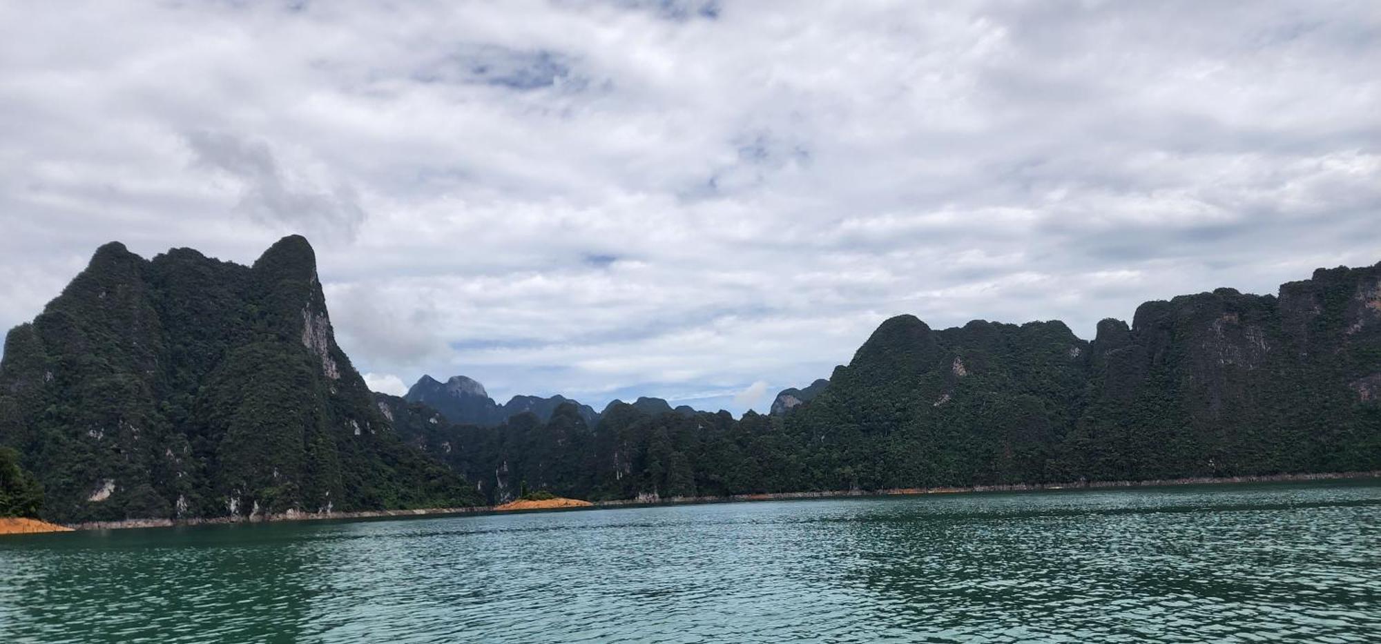 Khao Sok National Park Khaosok Happy House Bed & Breakfast エクステリア 写真